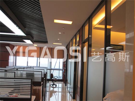辦公高隔間
