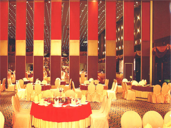 藝高斯活動(dòng)隔斷墻